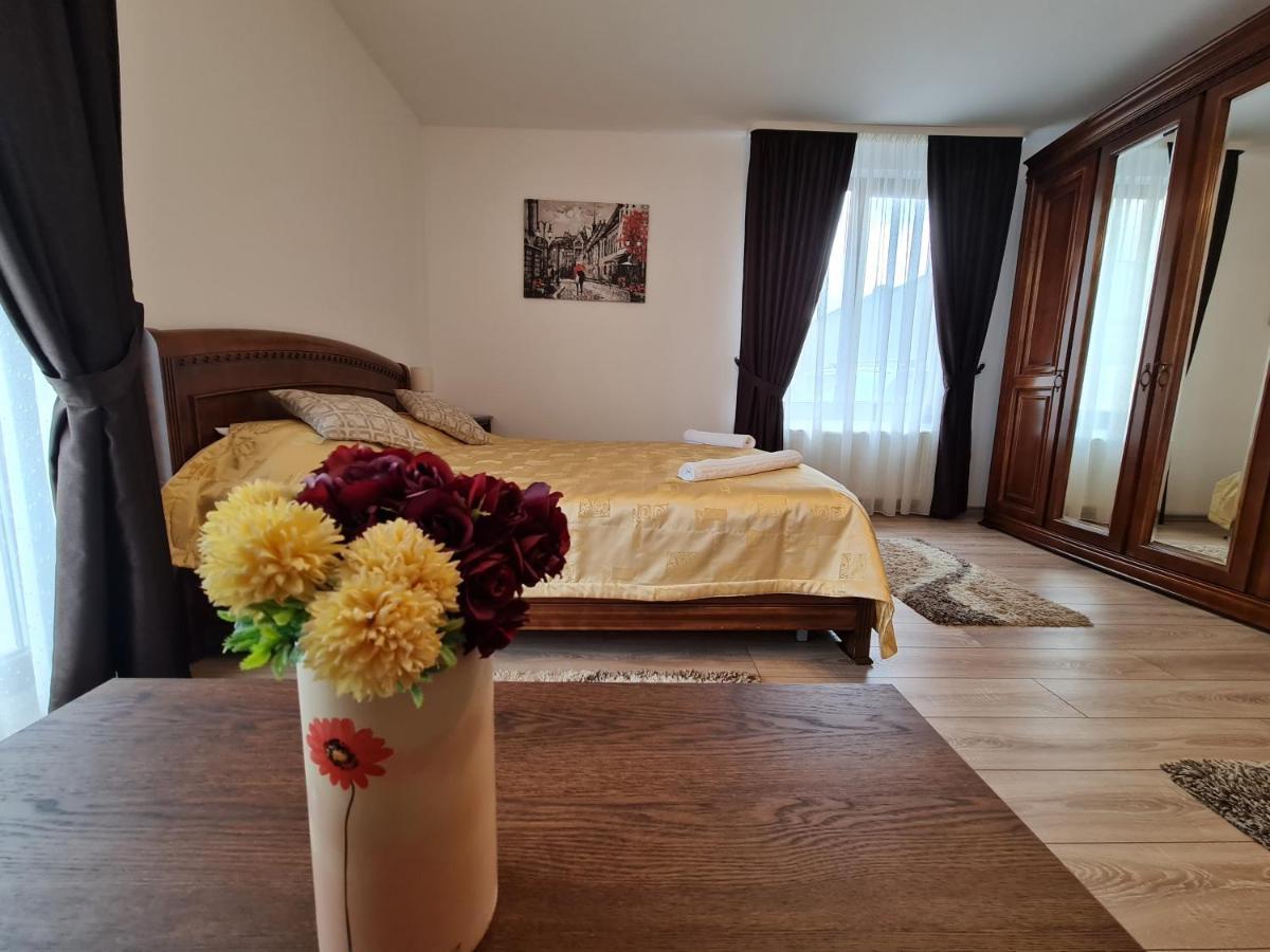 Select City Center Târgu-Mureş Eksteriør billede